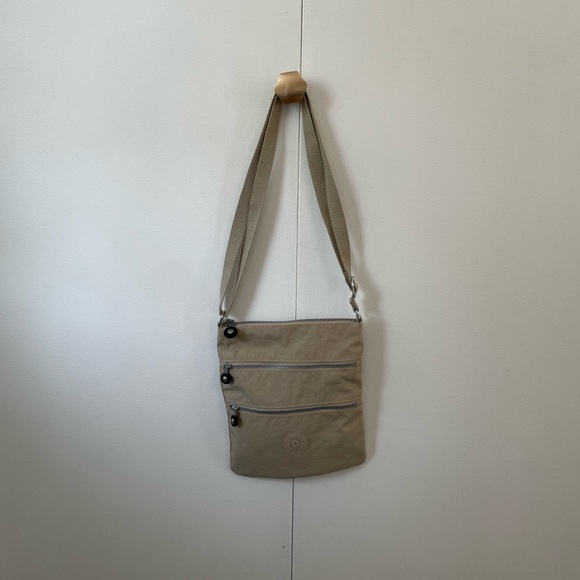 Kipling crossbody bag - Picture 1 of 8